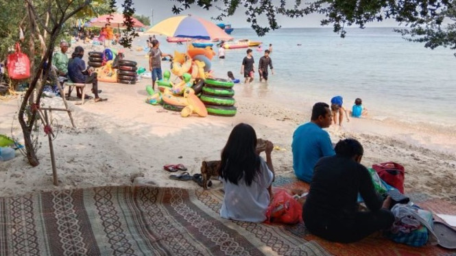 Wisatawan padati Kepulauan Seribu saat Long Weekend Kenaikan Yesus Kristus.