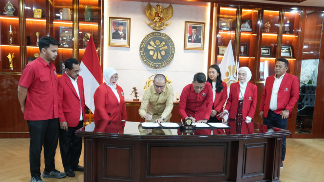 MoU Depinas SOKSI dan Kementerian P2MI Terkait PMI