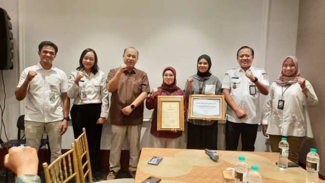 Penghargaan untuk perusahaan yang berpartisipasi dalam program SERTAKAN