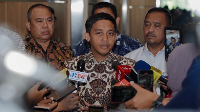 Menteri Kehutanan Raja Juli Antoni