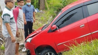 Insiden Kecelakaan Mobil di Desa Jetis Wetan, Klaten: Semua Penumpang Selamat