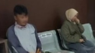 Pedagang Sayur di Palembang Kepergok Suami Berselingkuh dengan Pria Tukang Jamu