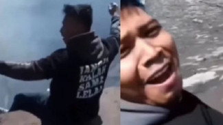 Netizen Kompak Kecam Aksi Pemuda Duduk Selonjoran di Tepi Kawah Bromo