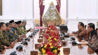 Presiden Jokowi Pertimbangkan Penghapusan Sistem Zonasi PPDB, Wakil Ketua MPR RI Memberi Sorotan