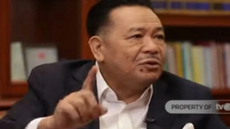 Otto Hasibuan Minta Polisi Harus Telusuri Klaim Ayah Mirna Punya Botol Sianida