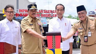 Jokowi Resmikan Inpres Jalan Daerah di Magelang Senilai Rp31,9 Miliar