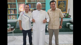Tidak Ada Pembicaraan Politik Antara Sufmi Dasco dan Habib Rizieq di Petamburan