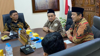 Menunggu Turun Rekomendasi, Hendrar Prihadi Merapat ke Muhammadiyah Jateng