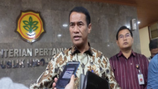 Mentan Andi Amran Minta Calo Proyek yang Berkeliaran di Kementan Segera Diproses Hukum