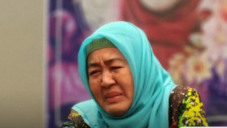Ibu Almarhumah Mahasiswi Undip : Tolong Bantu Saya Mencari Keadilan