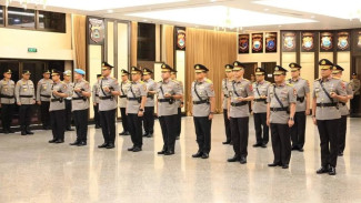 Kapolri Angkat 4 Kapolda Baru, Dua Irjen Polisi Promosi Bintang 3