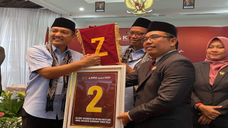 Yoyok Sukawi-Joko Santoso dapat nomor urut 2 di Pilwakot Semarang Yoyok Sukawi-Joko Santoso dapat nomor urut 2 di Pilwakot Semarang