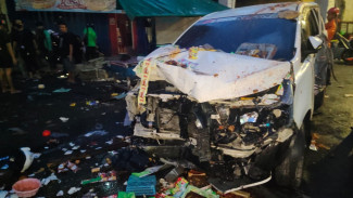 Petaka Pesta Halloween, Pengemudi Innova Mabuk Tabrak Warung Makan 2 Orang Tewas