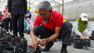 Dorong Generasi Muda Kembangkan Pertanian Modern