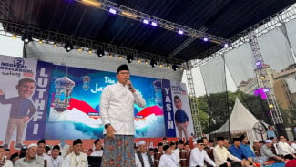 Momen Sudaryono Bikin Jokowi dan Ribuan Massa Tertawa di Akhir Kampanye Luthfi-Yasin