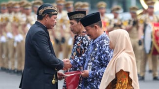 Peringati Hari Guru,  Pemprov Jateng Angkat 8.909 Guru Tidak Tetap Jadi PPPK