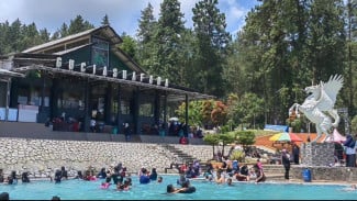 Rekomendasi Wisata Guciashafana,  Sensasi Berendam Air Panas di Hutan Pinus Guci Tegal
