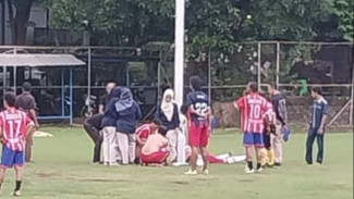Detik-detik Bejo Sugiantoro Kolaps saat Bermain Sepak Bola hingga Dinyatakan Meninggal Dunia