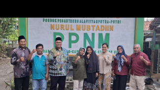 Menyerap aspirasi warga Menyerap aspirasi warga