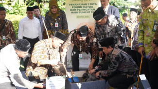 Wagub Jateng Ikut Penanaman 1 Juta Pohon Matoa