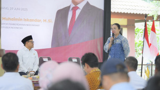 Di Hadapan Menko Muhaimin, Agustina Wali Kota Semarang Bagikan Upaya Pemkot Tangani Kemiskinan