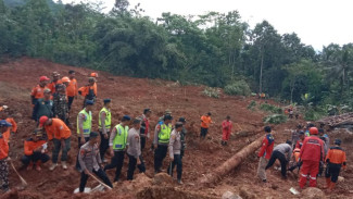 Tim SAR Lanjutkan Pencarian Korban Longsor Cilacap Hari Ini, 7 Orang Belum Ditemukan
