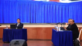 Raih Gelar Doktor, Wamentan Sudaryono: Holdingisasi BUMN Jalan Strategis Negara Bangkitkan Ekonomi dan Pangan Indonesia