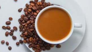 Kopi Bikin Kita Lebih Kreatif atau Justru Membatasi? Sebuah Studi Mengklaim Temukan Jawabannya