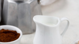 Rahasia Pagi yang Bahagia: Studi Bocorkan Waktu Terbaik Minum Kopi/Teh untuk Atasi Bad Mood