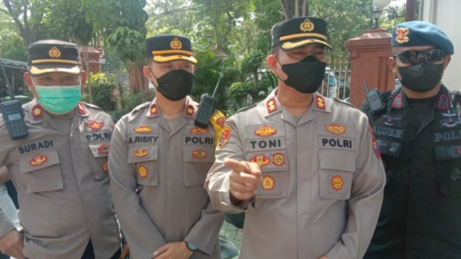 Kabag Ops Polrestabes Surabaya AKBP Toni Kasmiri, S.H., S.I.K.