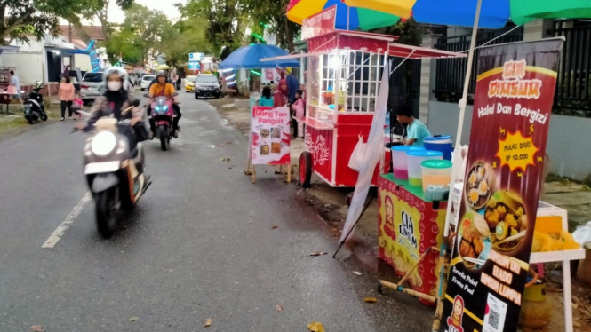 Pasar KURMA di Kelurahan Kebumen