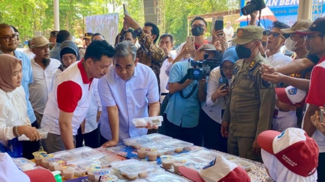 Sekjen Partai Gerindra Ahmad Muzani simulasi makan bergizi gratis