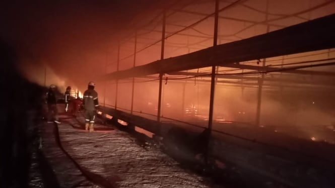 Kebakaran di kandang ternak ayam di Juwiring, Klaten, Jawa Tengah.