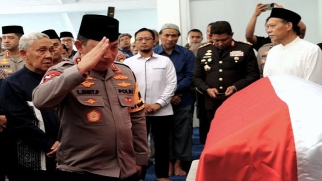 Kapolri Jenderal Listyo Sigit Prabowo takziah Kapolres Boyolali