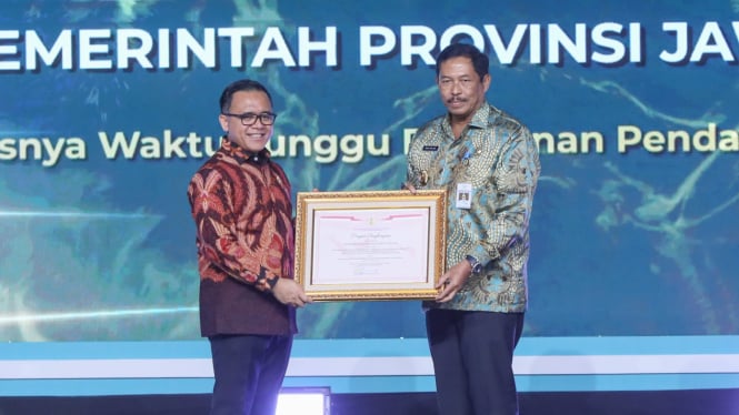 Pj Gubernur Jateng Nana Sudjana