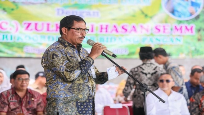 PJ Gubernur Jateng Nana Sudjana