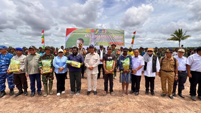 Mentan Amran Sulaiman di Kampung Wanam Merauke