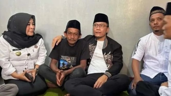 Gus Miftah menemui pedagang es teh sunhaji di Grabag Magelang