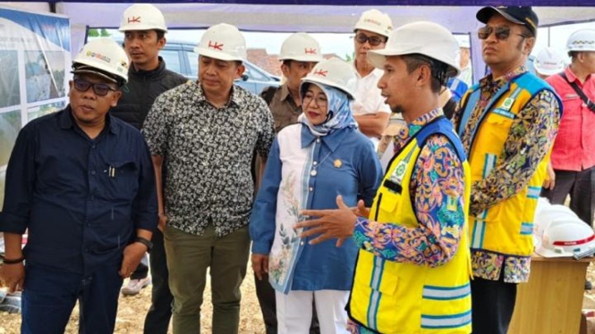 DPRD Jawa Tengah memantau peninggian tanggul Sungai Wulan