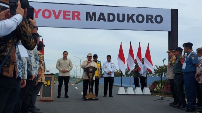 Presiden Prabowo meresmikan Flyover Madukoro Kota Semarang