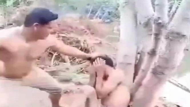 Viral pria diikat dan dianiaya di pohon dengan rantai di Tegal Jateng