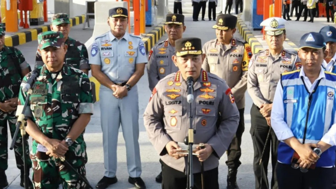 Kapolri-Panglima TNI tinjau GT Prambanan, Klaten