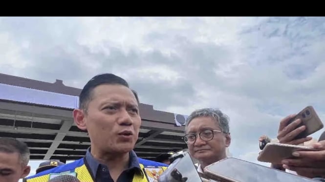 Agus Harimukti Yudhoyono (AHY)