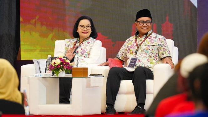 Agustina Wilujeng-Iswar Aminuddin pemenang Pilkada Kota Semarang