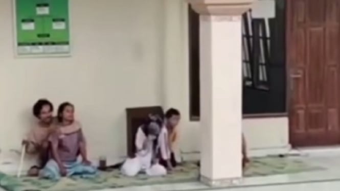 Pria di Magelang sandera keluarganya di masjid