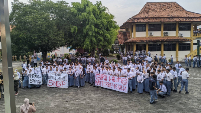 Siswa SMKN 2 Surakarta demo karena tak bisa mendaftar SNBP