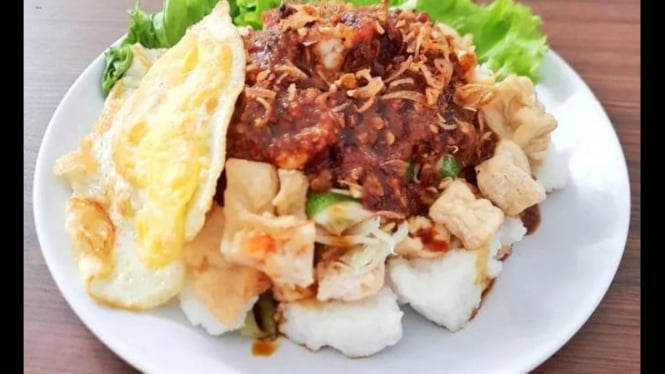 Tahu Gimbal Makanan Khas Semarang