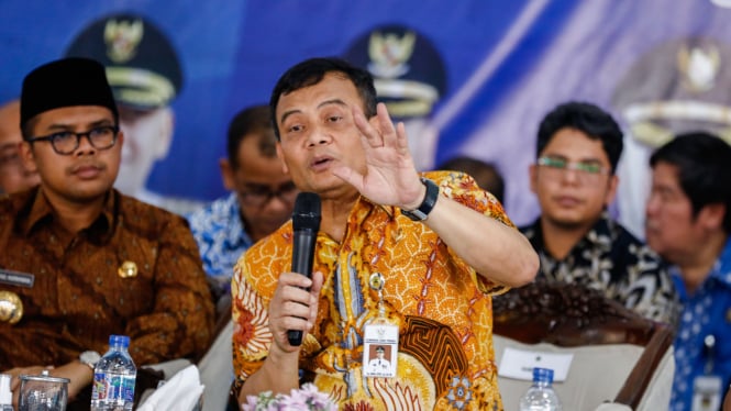 Gubernur Jawa Tengah, Ahmad Lutfi
