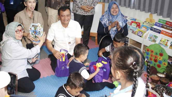 Gubernur Jawa Tengah, Ahmad Lutfi