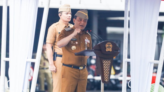 Gubernur Jawa Tengah, Ahmad Lutfi